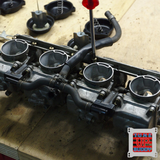 Vergaserinstandsetzung KEIHIN 4-Fach Vergaseranlage