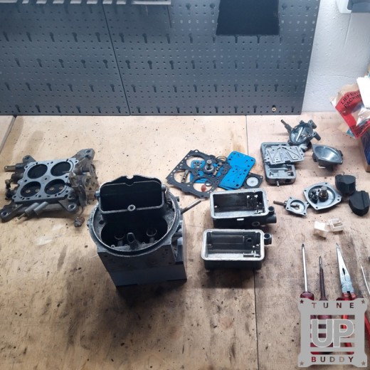 Vergaserinstandsetzung Holley Vakuum Typ 4160